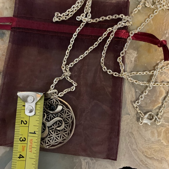 NEW! OHM Silver Obsidian Healing Stone Necklace - Picture 4 of 4